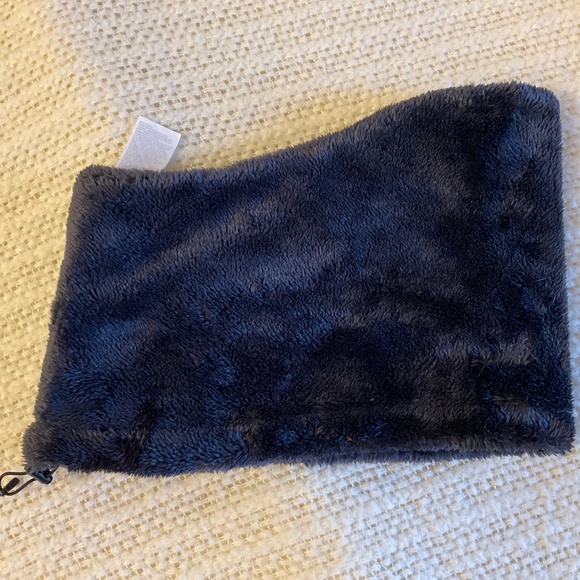 Fluffy, lined, windproof neck warmer - Picture 1 of 7
